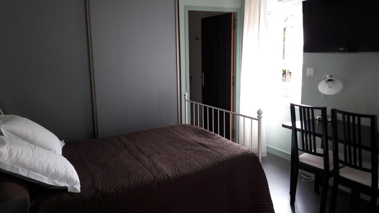 Les Pierres Folles Bed & Breakfast Rozier-en-Donzy Ngoại thất bức ảnh